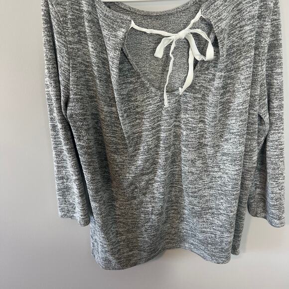 Market and Spruce Pullover Sweater ties in back Size Medium - Picture 9 of 11